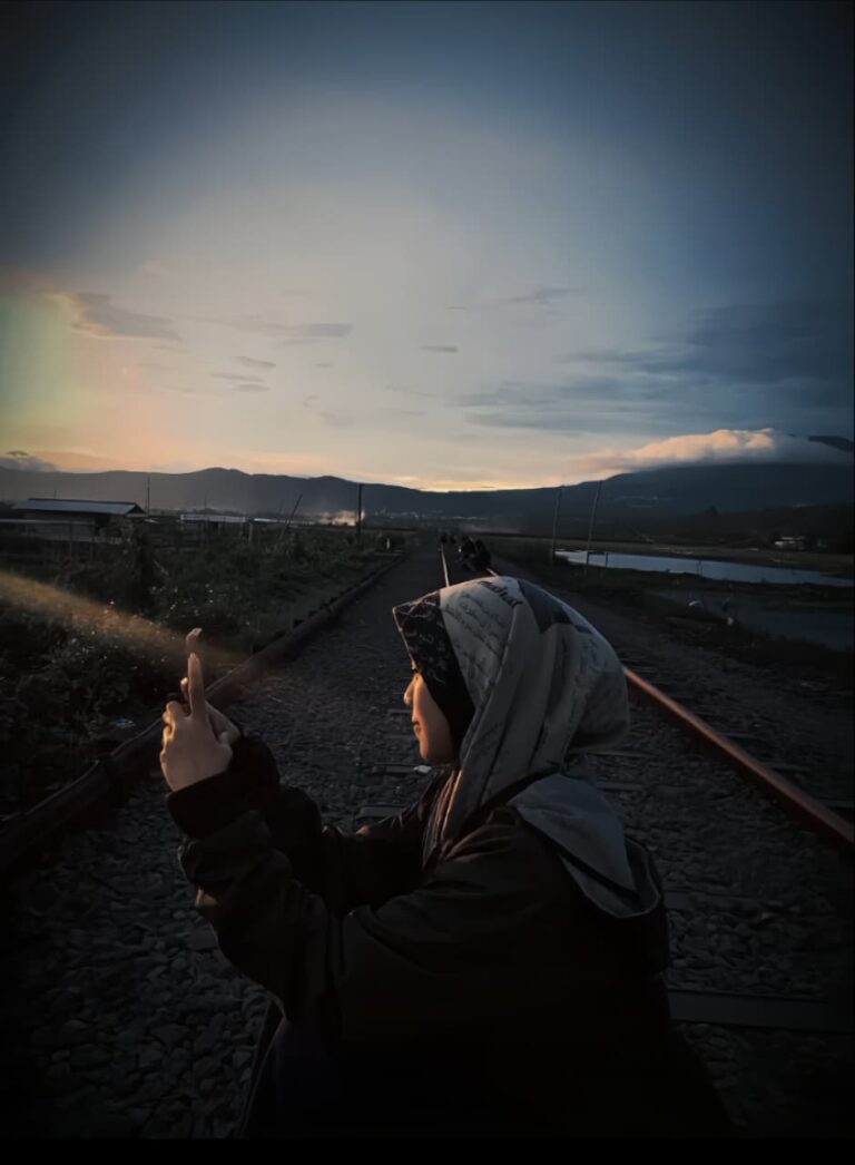 uc_stacked_images_elementor_88c2cf5_item2